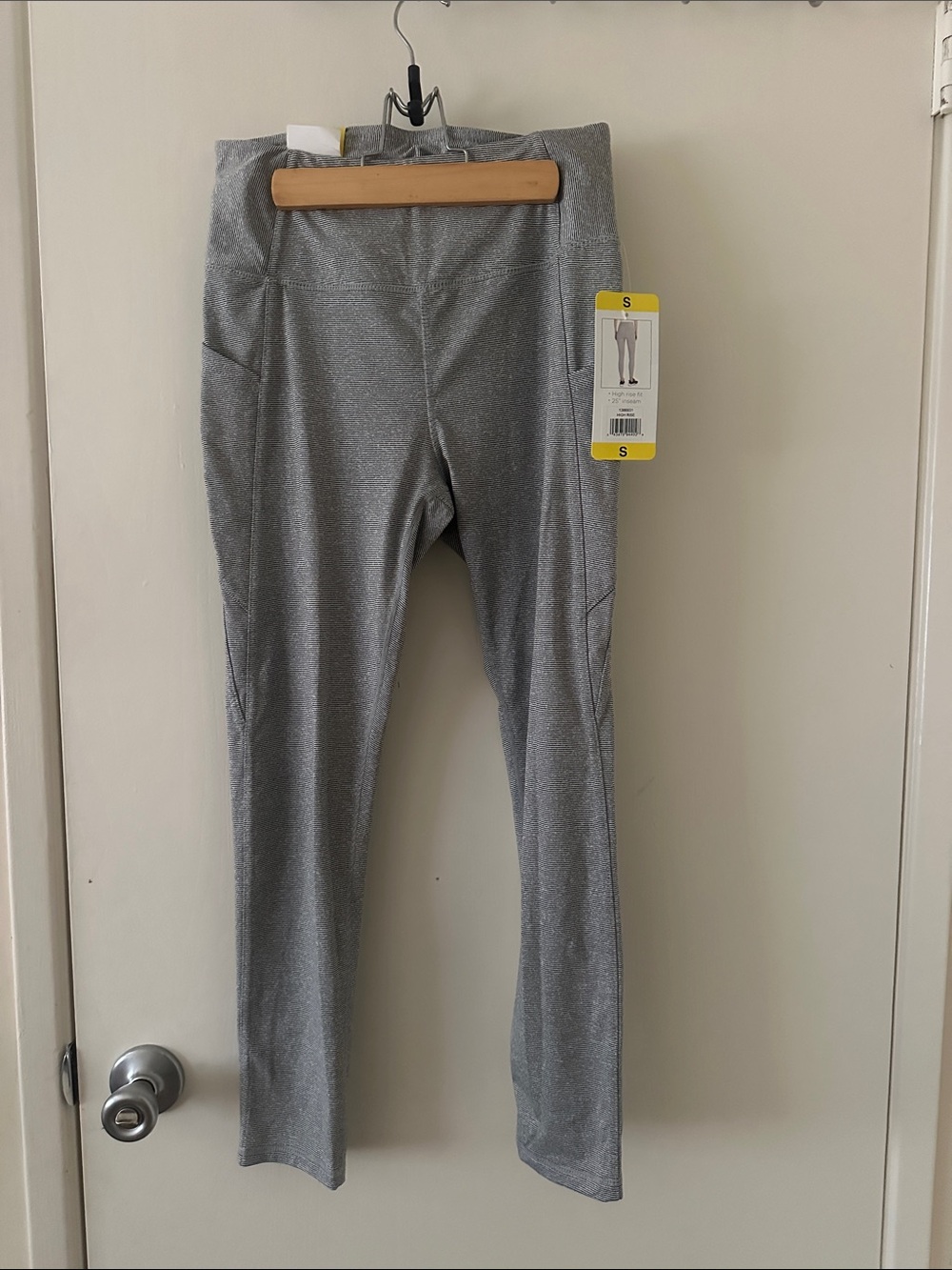 Danskin Silver Sparkle Athletic Leggings